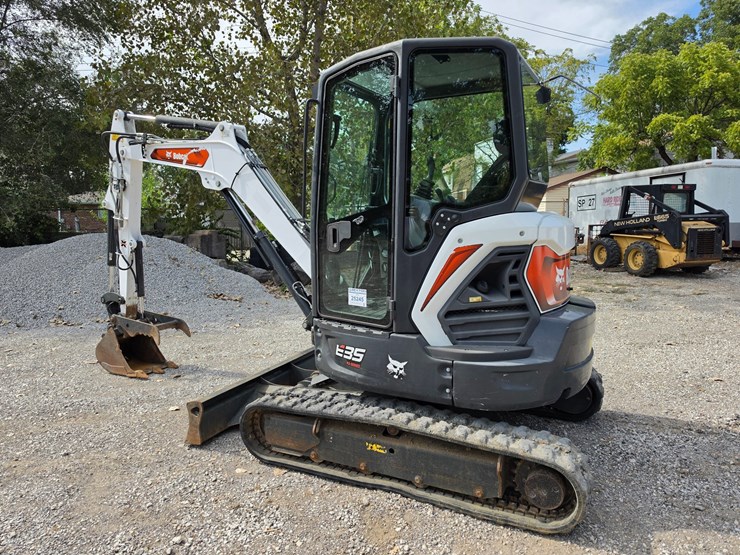 2022-bobcat-e35-image-4