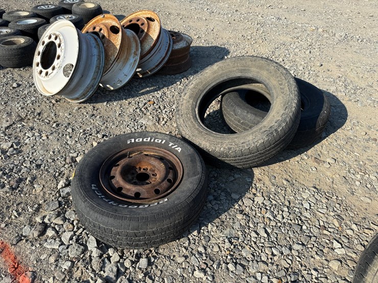 #5035-•-lot-of-(3)-miscellaneous-tires-inv#-5035-image-1