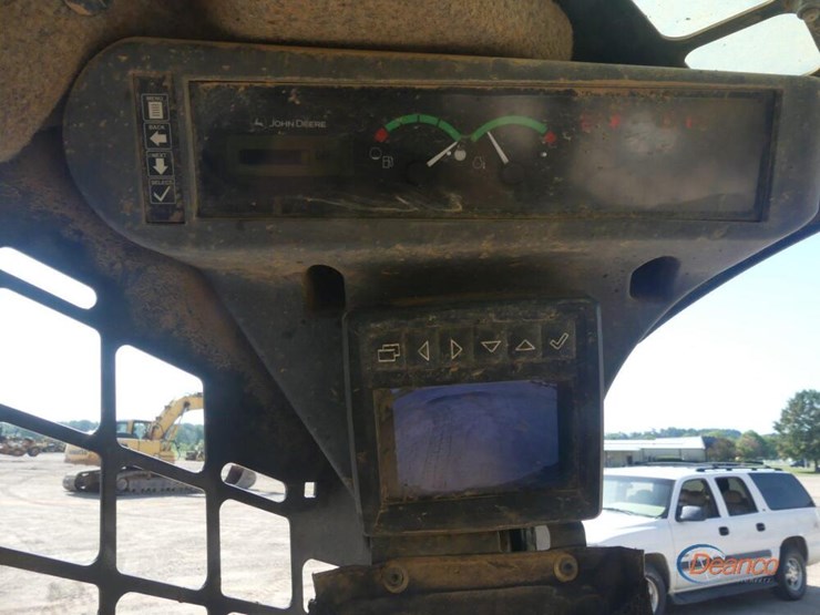 2024-deere-331g-image-13