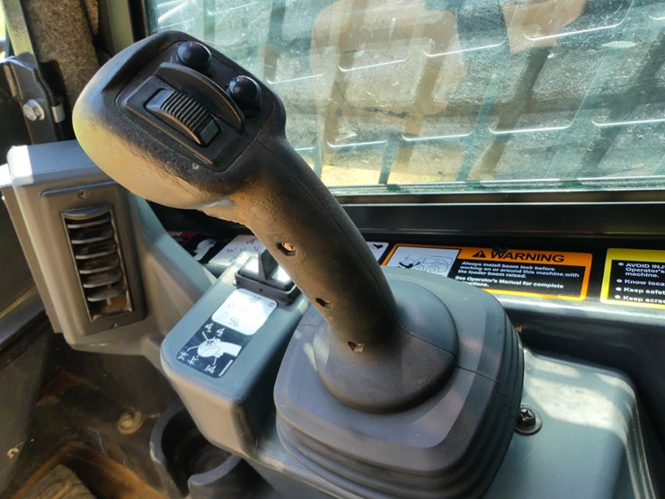 2023-deere-333g-image-14