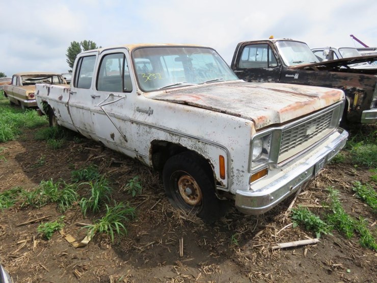 1977-chevrolet-c20-image-1