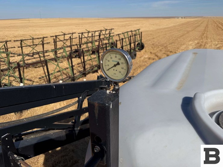 ag-spray-equipment-7000-image-44