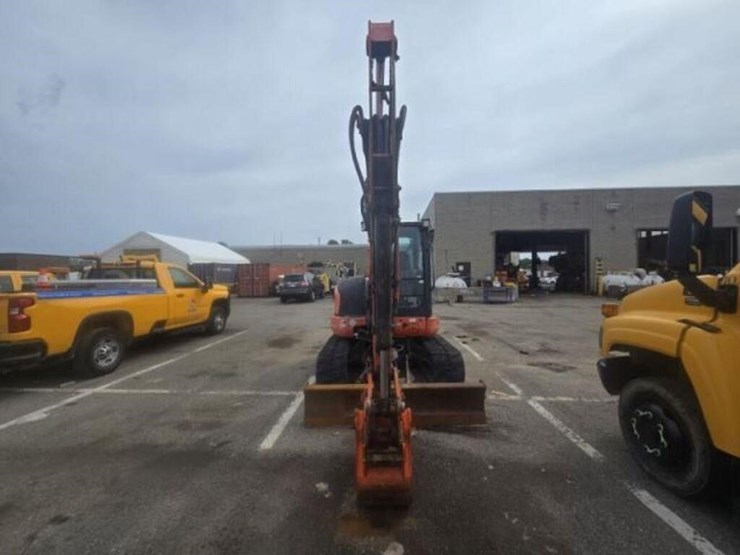 2013-kubota-kx057-4-image-3