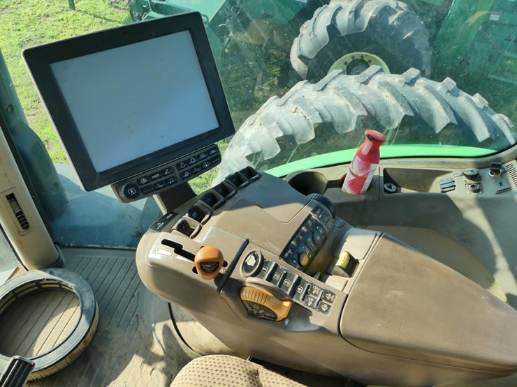 2014-john-deere-8370r-image-16
