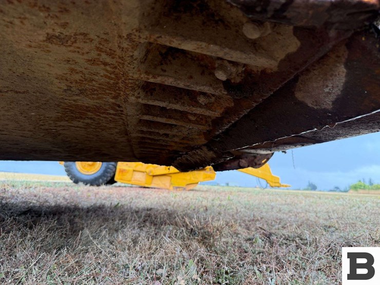 caterpillar-60-image-38