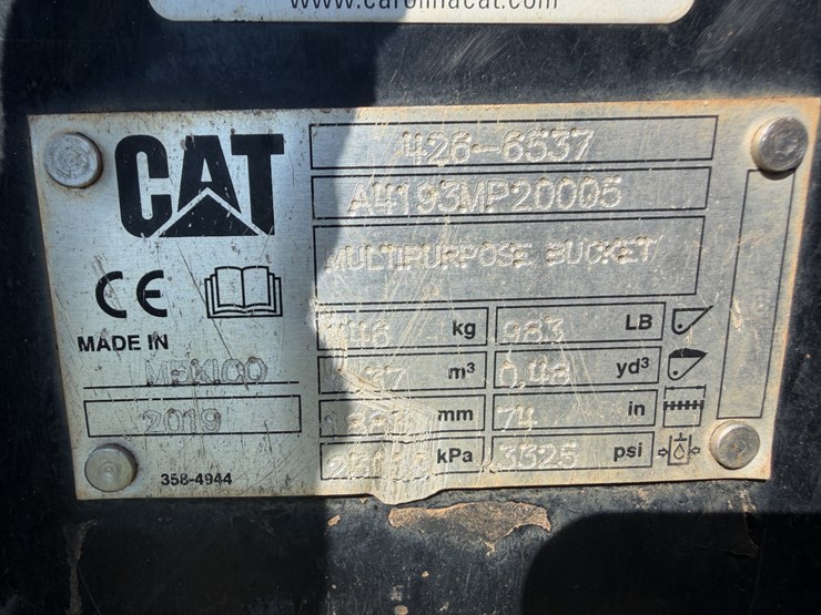 cat-72"-combo-bucket-image-9