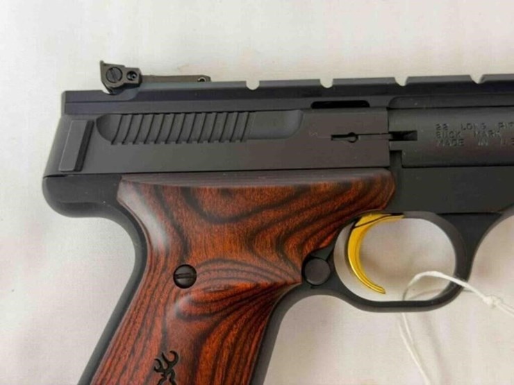 browning-buck-mark-22lr-pistol-image-2