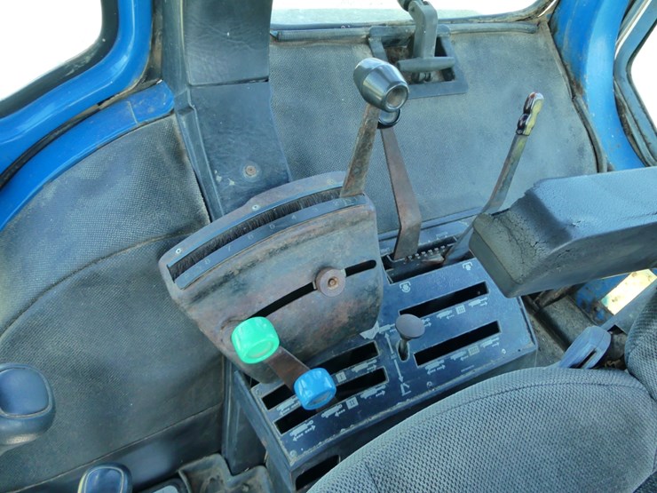 ford-7710-image-14