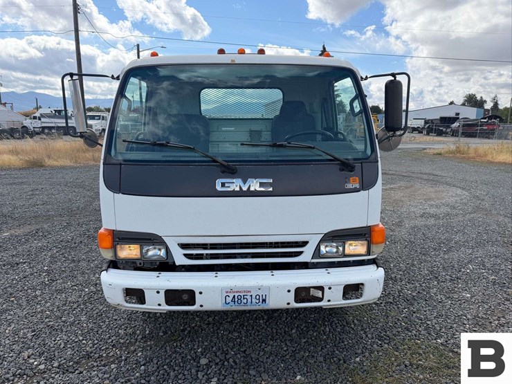 2000-gmc-w4500-image-4