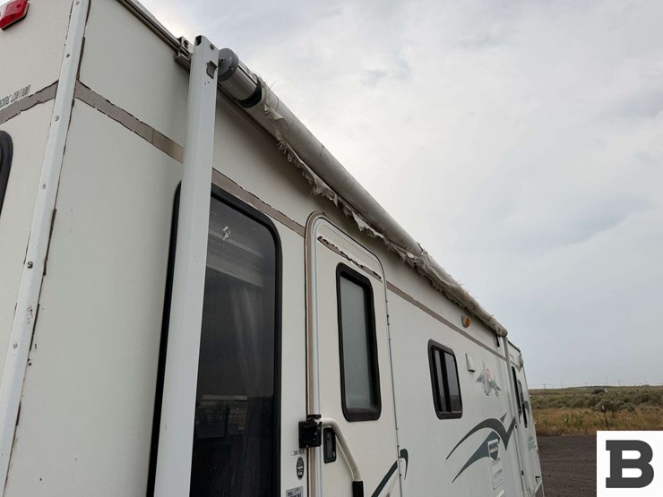 2004-fleetwood-wilderness-advantage-travel-trailer-image-25