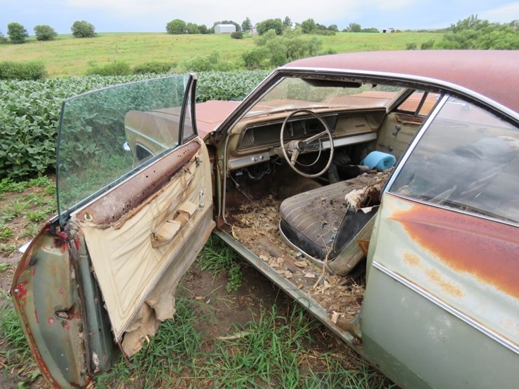 1966-chevrolet-impala-2dr-ht-image-9