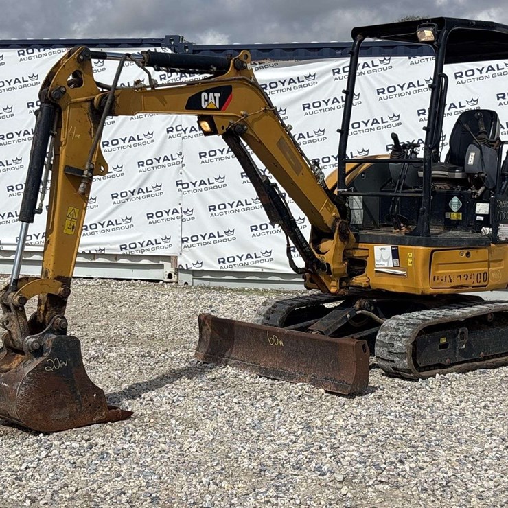 2018 Caterpillar 303E Mini Excavator