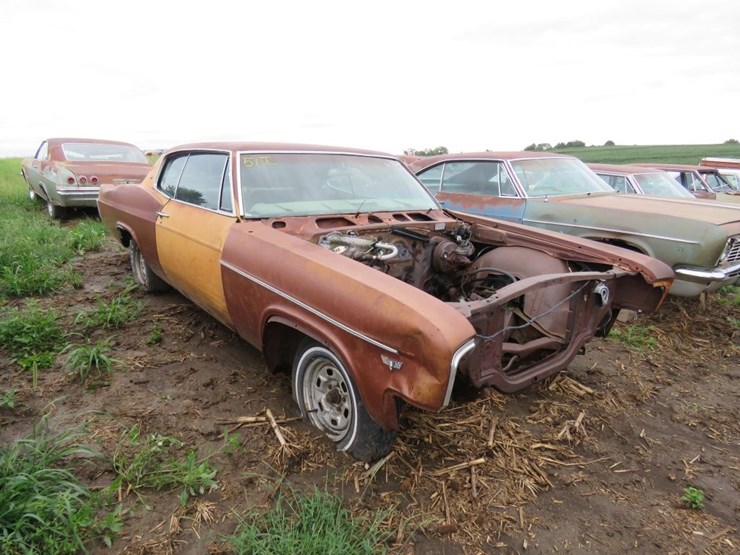 1966-chevrolet-caprice-2dr-ht-image-1