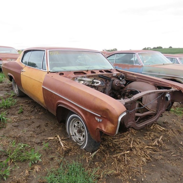 1966 Chevrolet Caprice 2dr HT