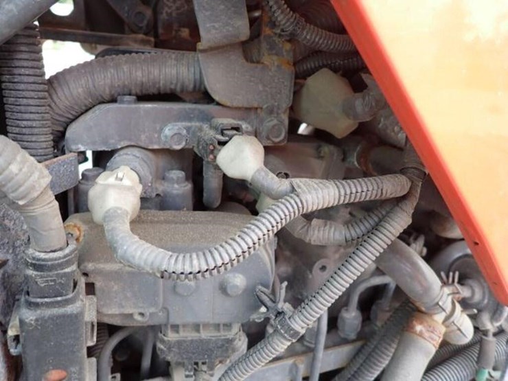 2019-kubota-m4-071-image-53
