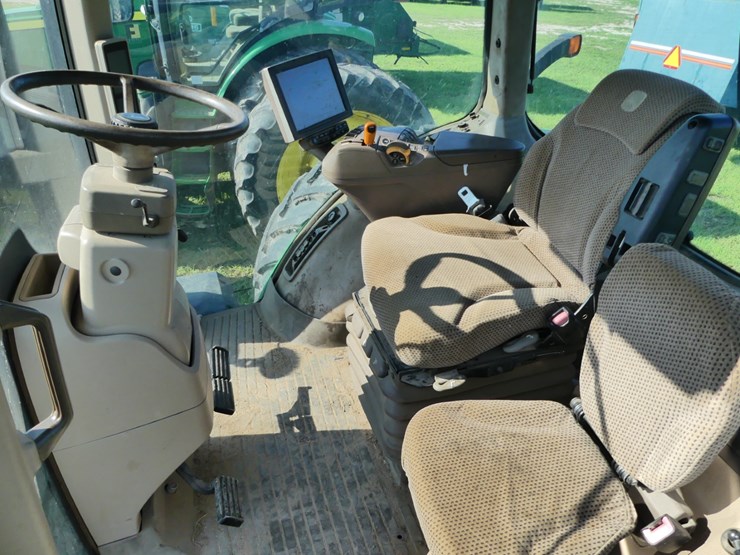 2014-john-deere-8370r-image-15