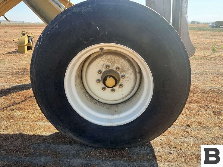 2006-johnson-pull-type-6'-tile-plow-image-17