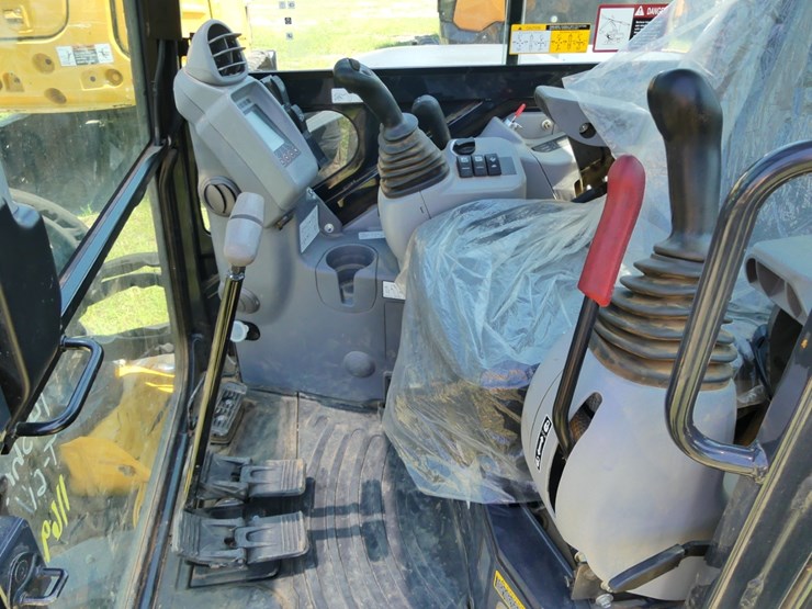 deere-60p-image-13