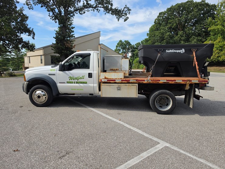 2006-ford-f550-image-9