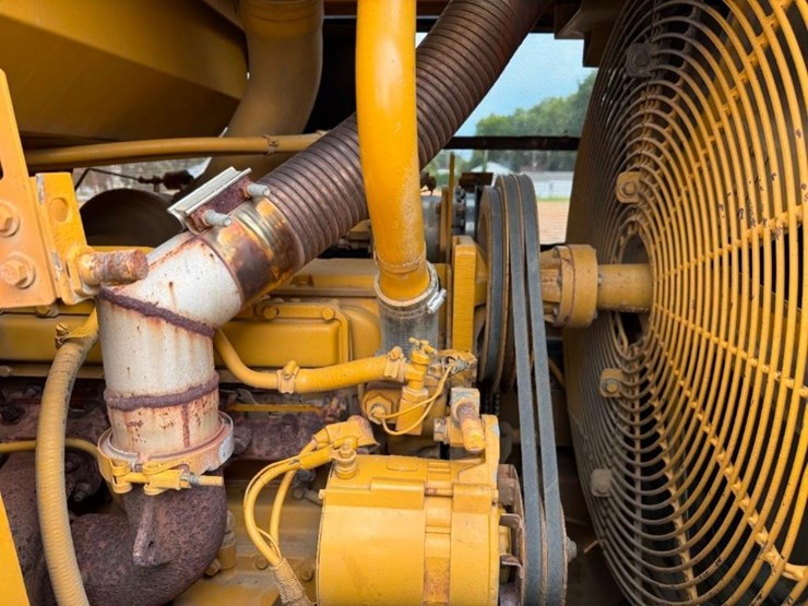 caterpillar-953b-image-24