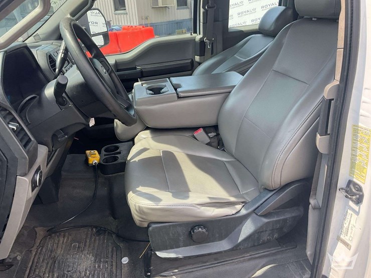 2017-ford-f350-image-25
