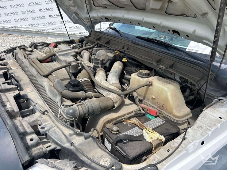 2016-ford-f550-image-8