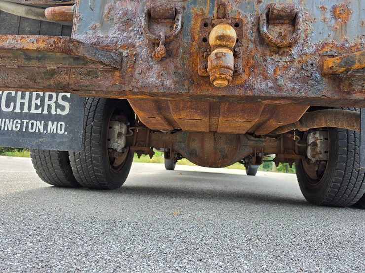 2006-ford-f550-image-68