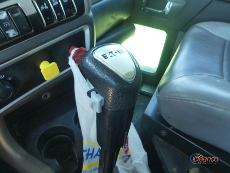 2009-kenworth-t800-image-20
