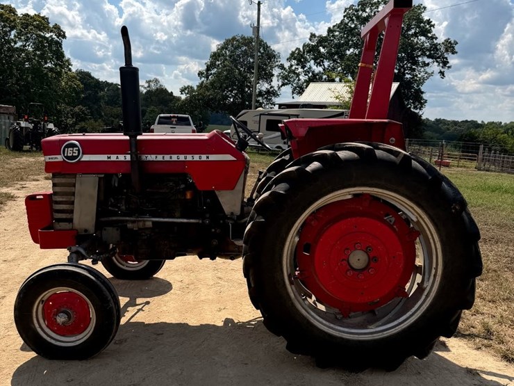 massey-ferguson-165-image-1