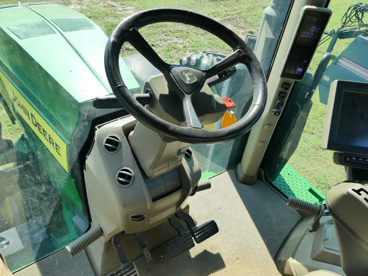 2021-john-deere-8r-310-image-19