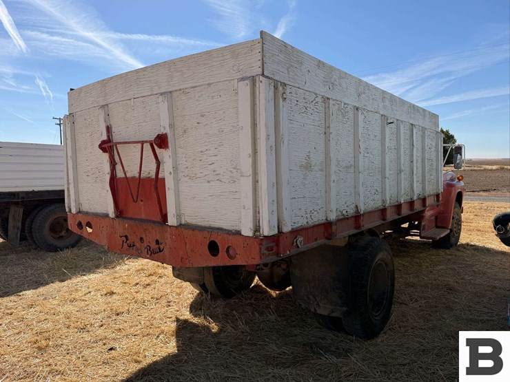 1971-ford-f700-image-5