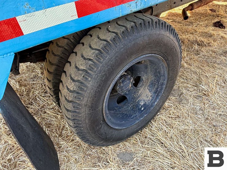 1976-ford-f750-image-15