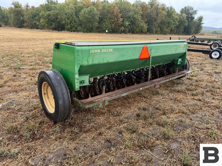john-deere-8350-image-3