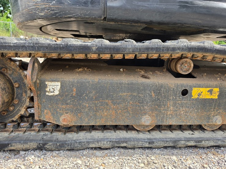 2022-bobcat-e35-image-54