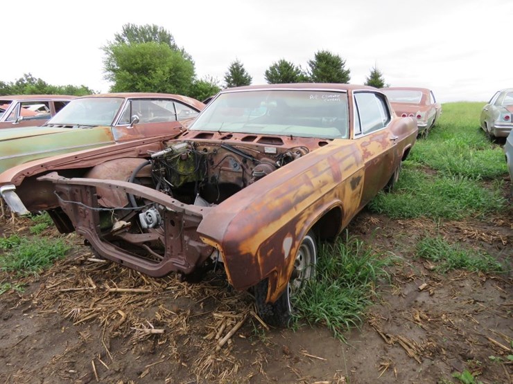 1966-chevrolet-caprice-2dr-ht-image-4