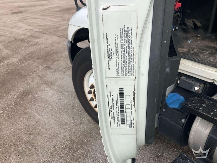 2016-international-durastar-4300-image-5