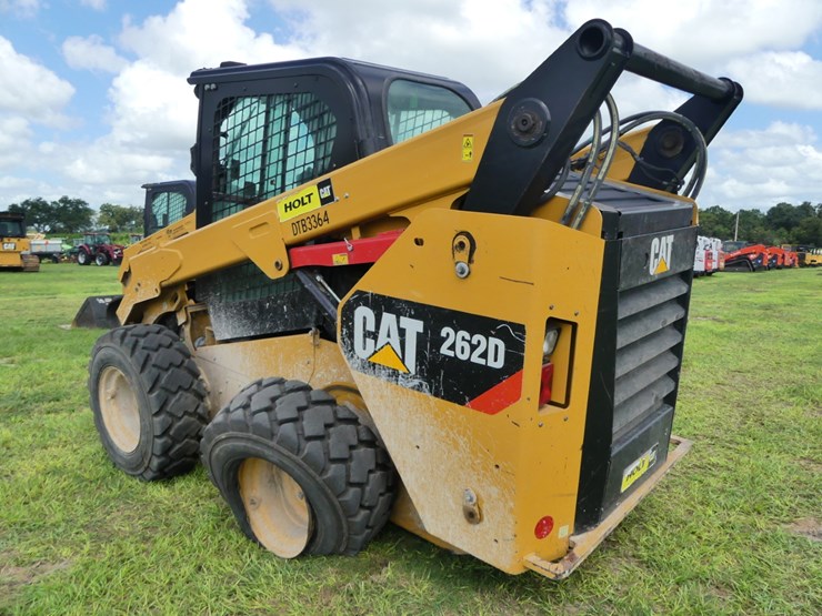 2015-caterpillar-262d-image-4