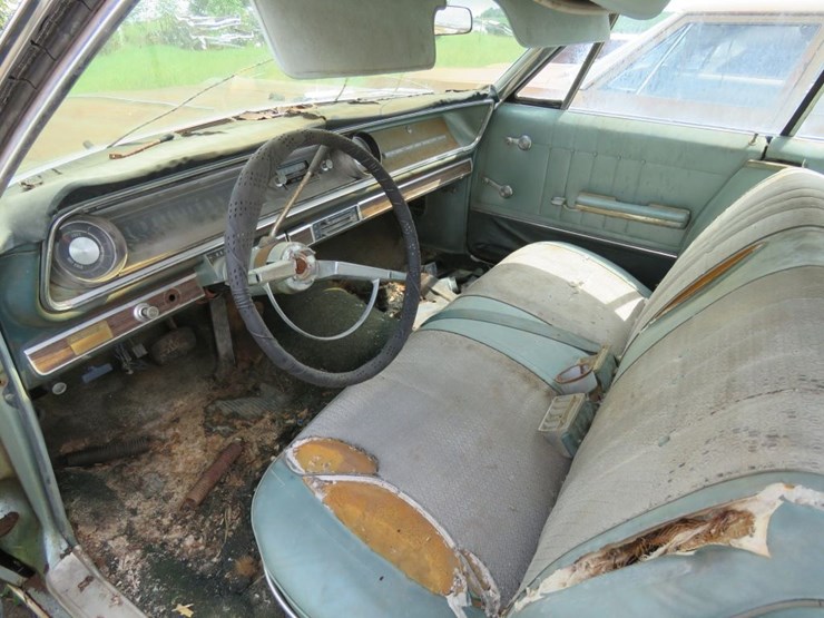 1965-chevrolet-impala-4dr-sedan-image-12