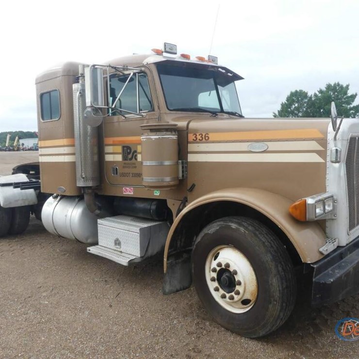 1999 PETERBILT 379
