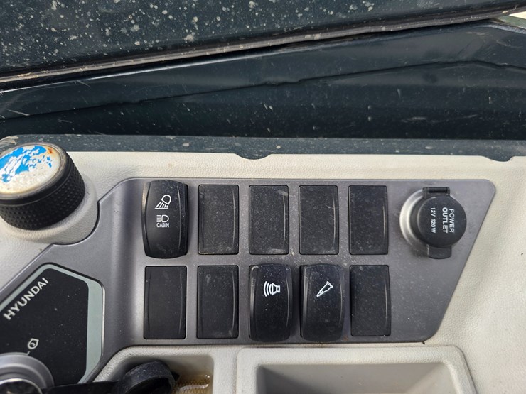 2024-hyundai-hx35az-image-87