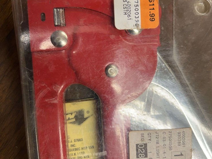 assorted-tapes,-stapler,-pipe-tape,-large-clip-pins,-rope-image-4