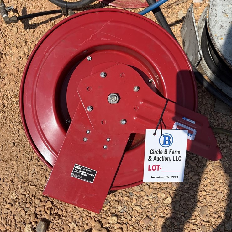 LINCOLN HOSE REEL W/ HOSE