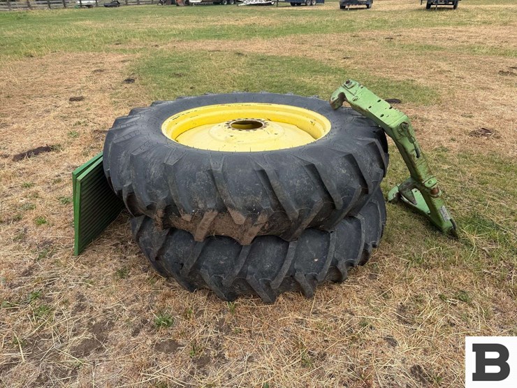 jd-4430-tractor-parts:-firestone-16.9-38-duals,-3pt-quick-hitch,-side-screens---ellensburg,-wa-image-1