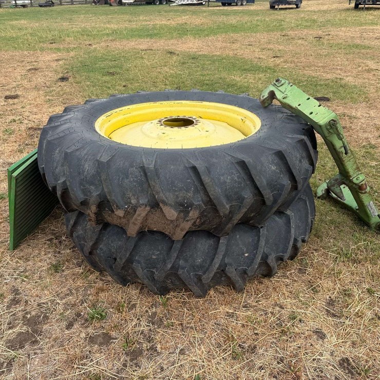 JOHN DEERE 4430