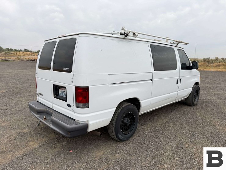 2006-ford-cargo-image-6