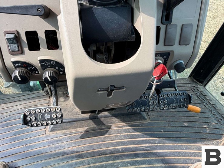 2005-john-deere-6603-image-48