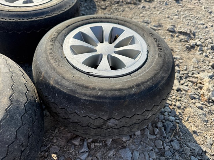 #50532-•-lot-of-(16)-18x8.50-8-tires-inv#50532-image-9