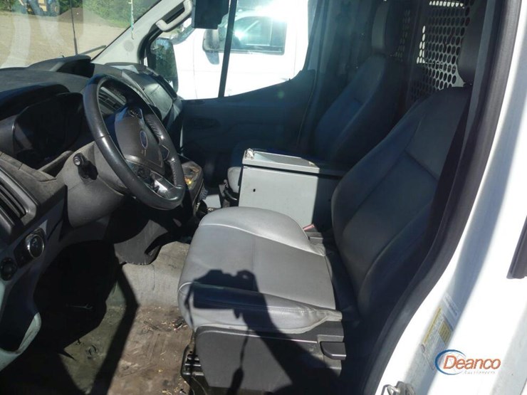 2015-ford-transit-image-7