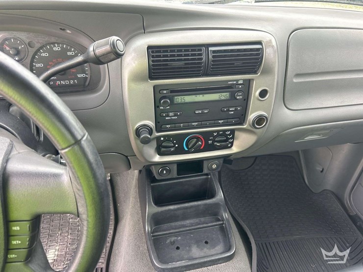 2010-ford-ranger-image-16