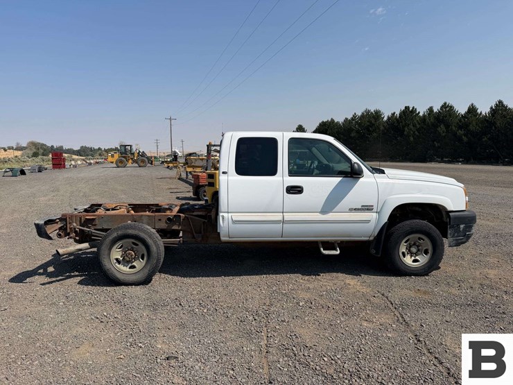 2005-chevrolet-silverado-2500hd-image-5